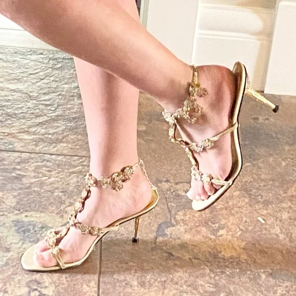Metro Gold Rhinestone Sandals - Picture 10 of 14